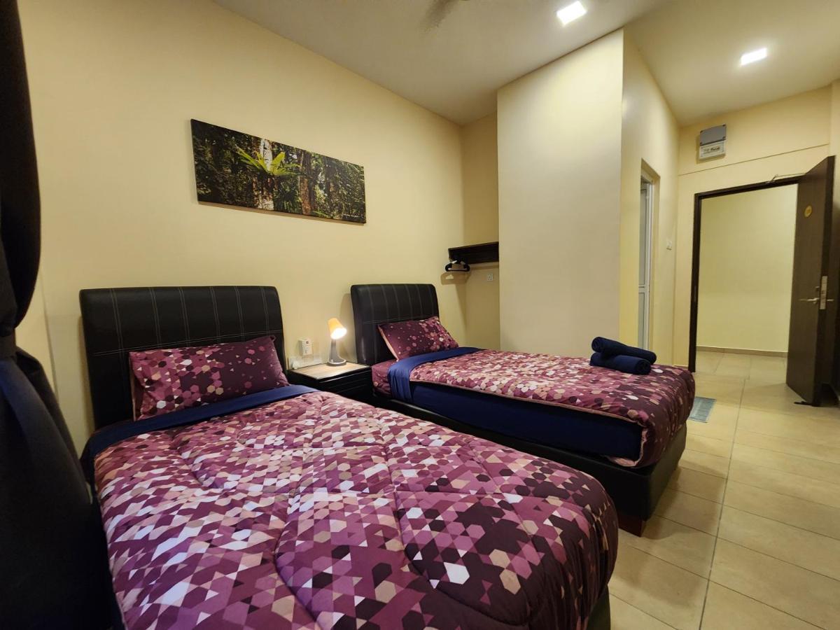Fathers Guesthouse Age 7 Years Old And Above Only ตานาห์ราตา ภายนอก รูปภาพ