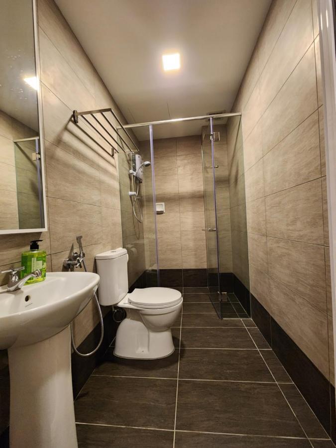 Fathers Guesthouse Age 7 Years Old And Above Only ตานาห์ราตา ภายนอก รูปภาพ
