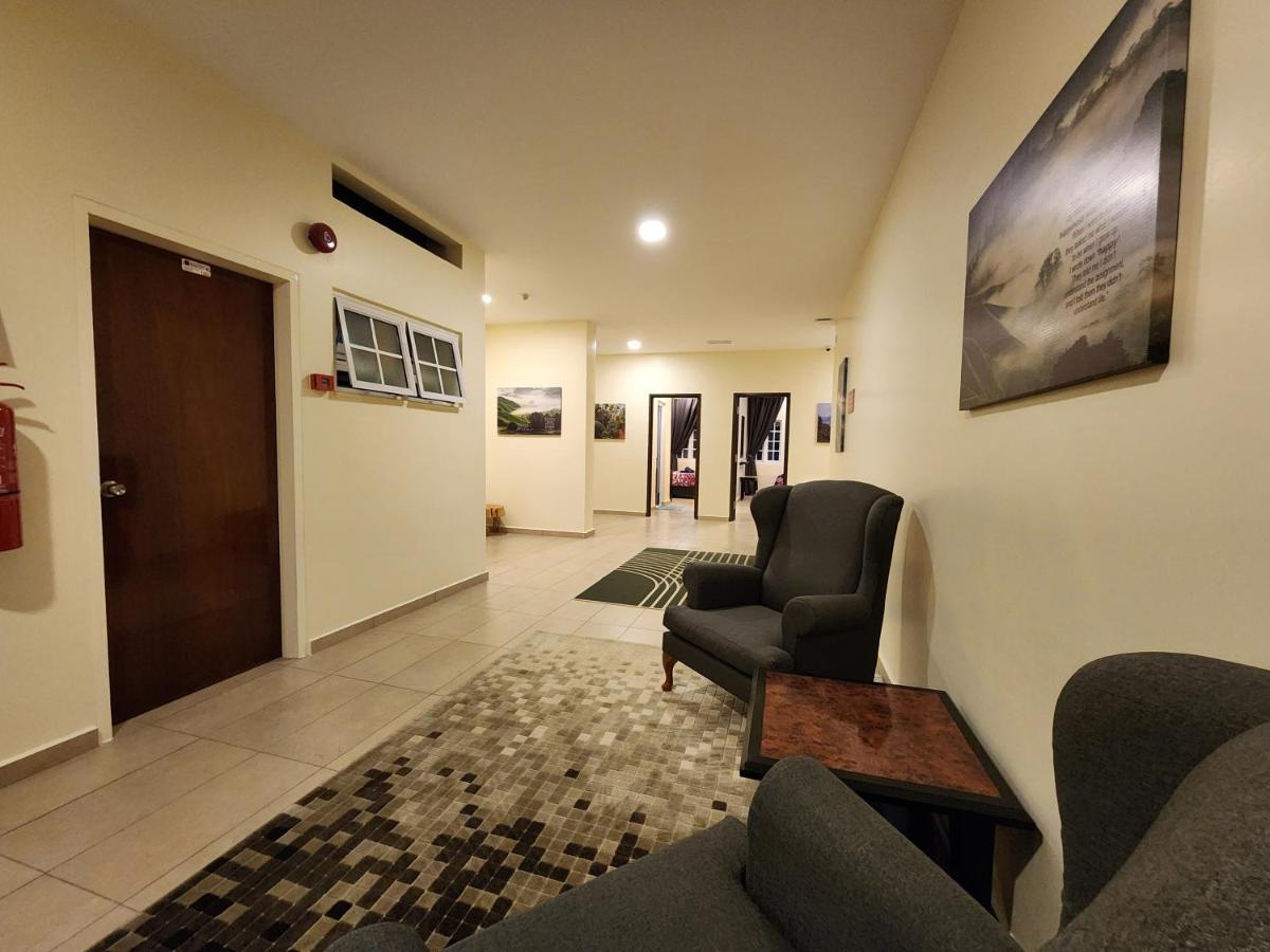 Fathers Guesthouse Age 7 Years Old And Above Only ตานาห์ราตา ภายนอก รูปภาพ