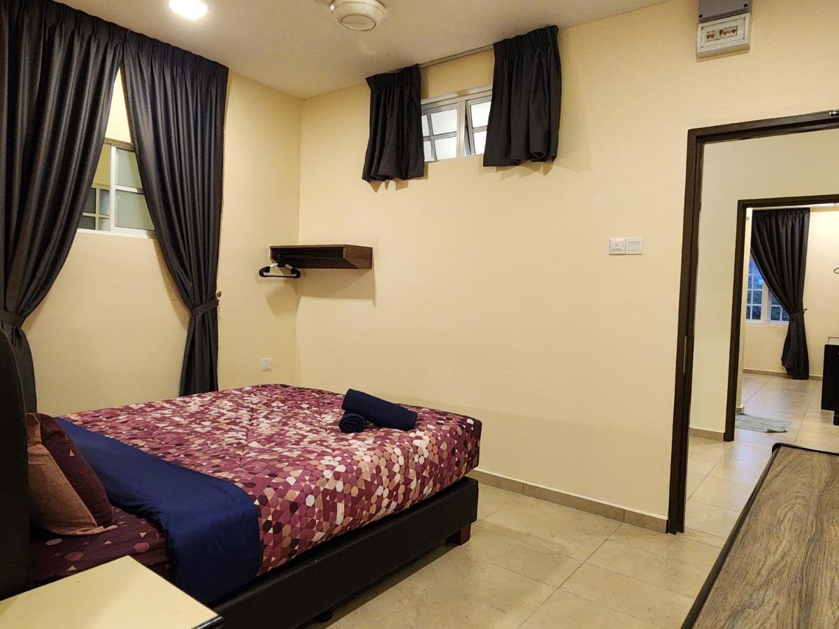 Fathers Guesthouse Age 7 Years Old And Above Only ตานาห์ราตา ภายนอก รูปภาพ