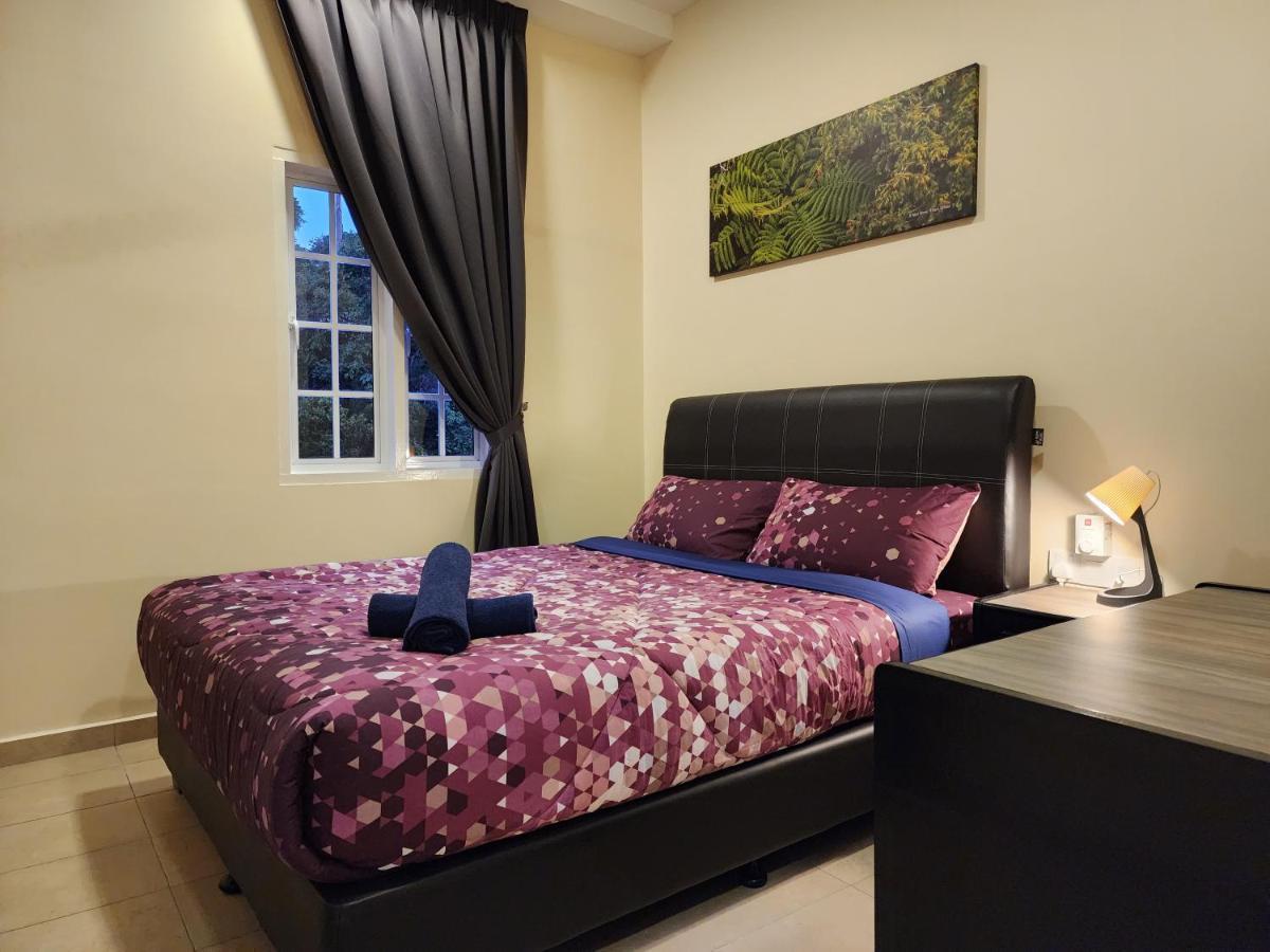 Fathers Guesthouse Age 7 Years Old And Above Only ตานาห์ราตา ภายนอก รูปภาพ