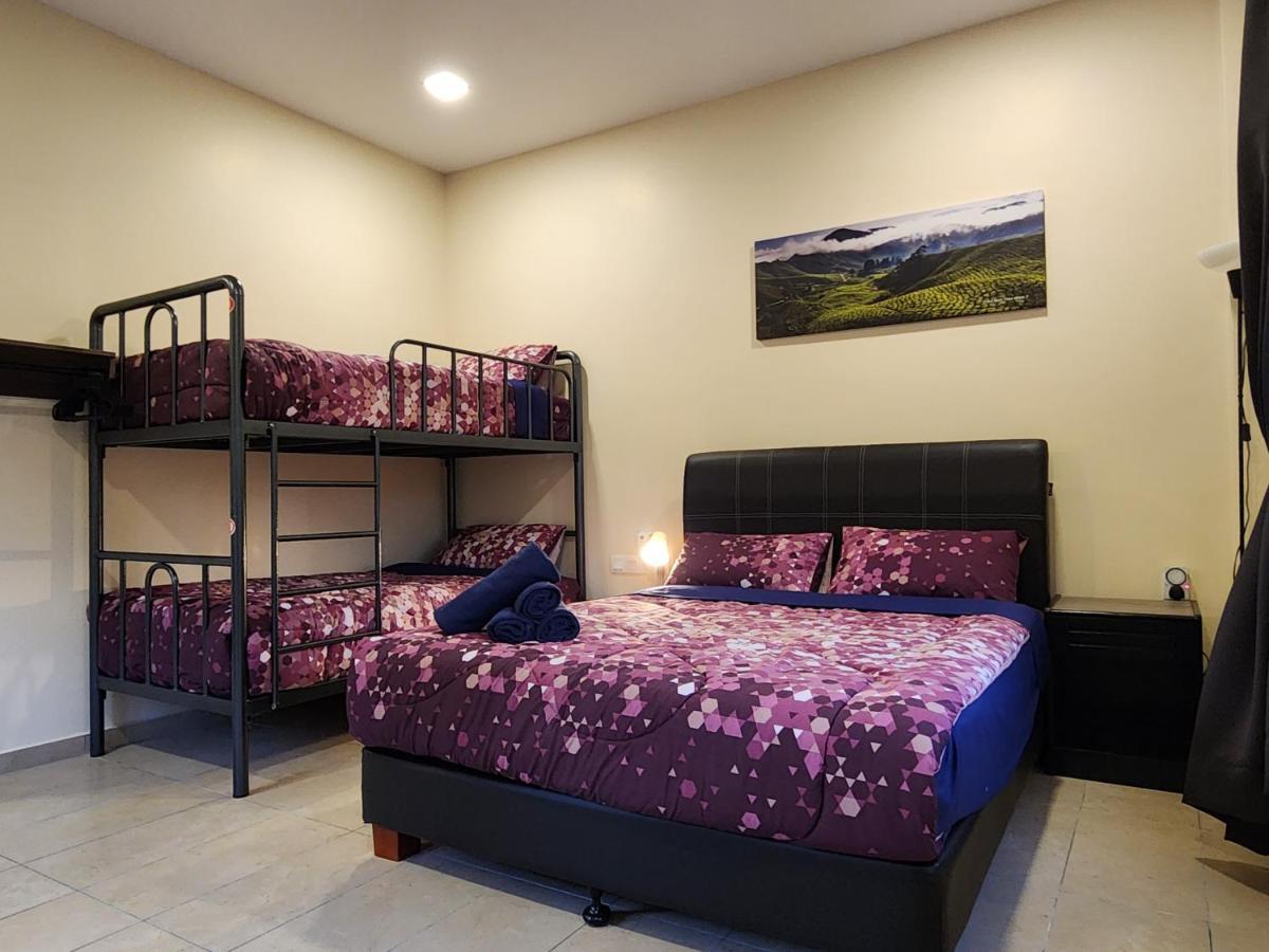 Fathers Guesthouse Age 7 Years Old And Above Only ตานาห์ราตา ภายนอก รูปภาพ
