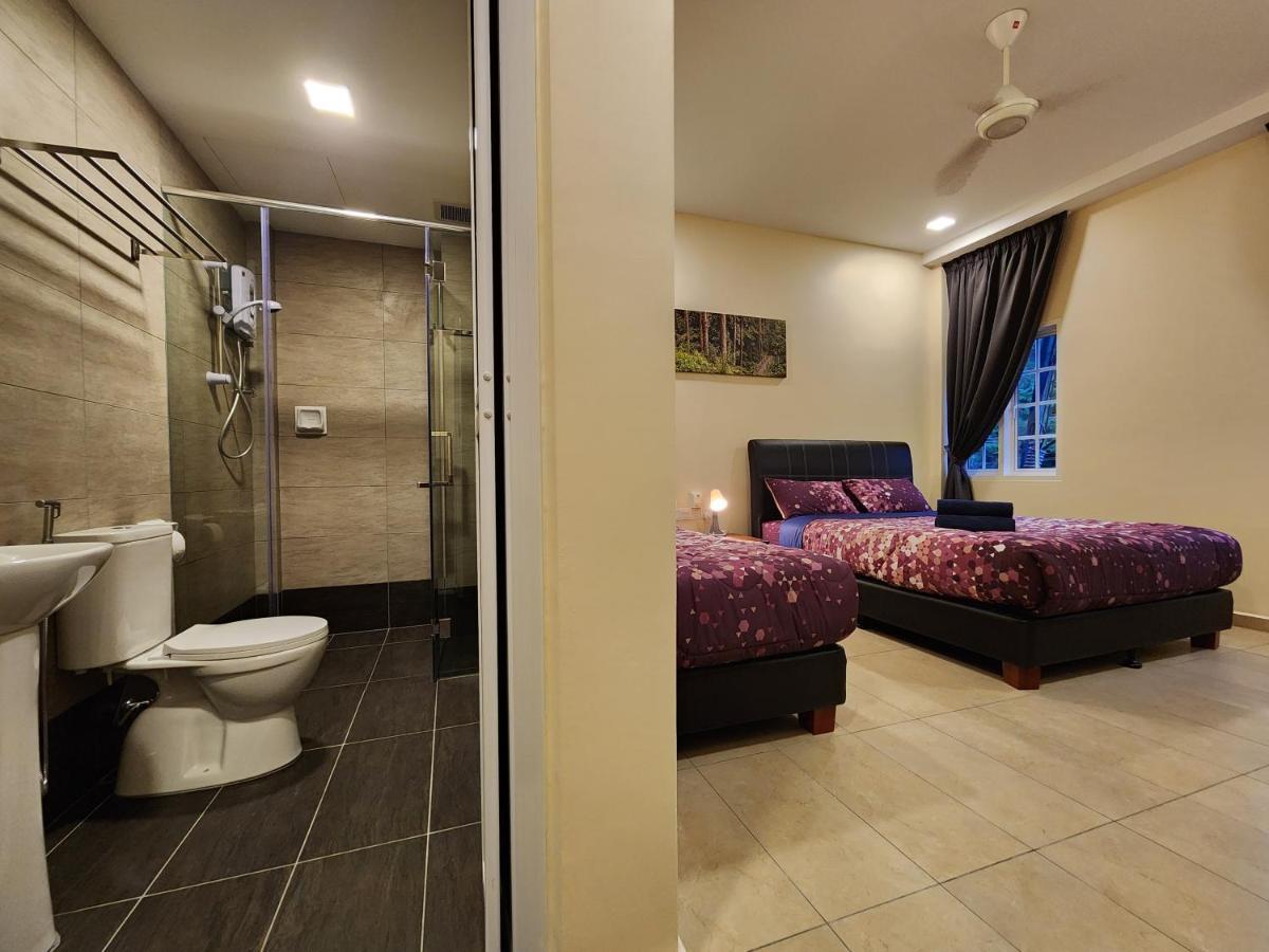 Fathers Guesthouse Age 7 Years Old And Above Only ตานาห์ราตา ภายนอก รูปภาพ