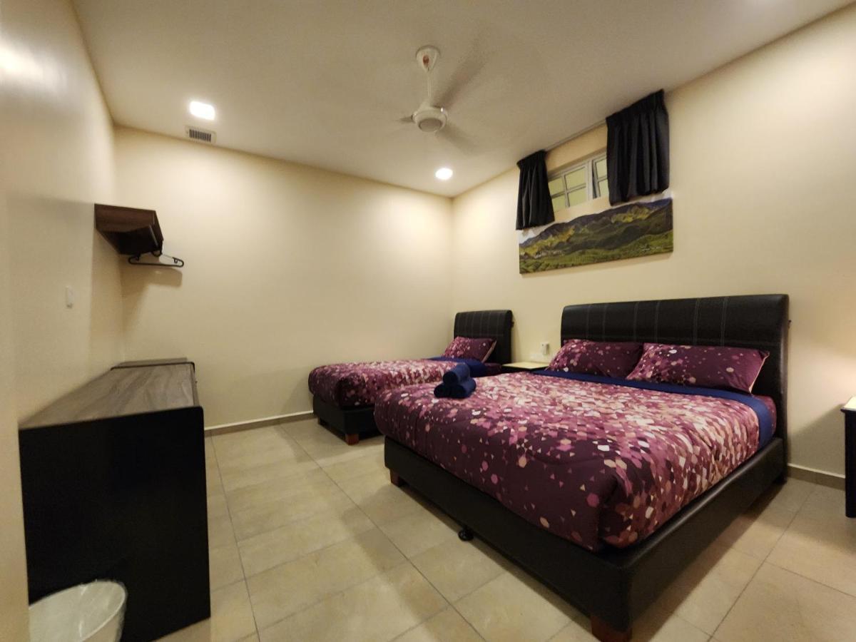Fathers Guesthouse Age 7 Years Old And Above Only ตานาห์ราตา ภายนอก รูปภาพ