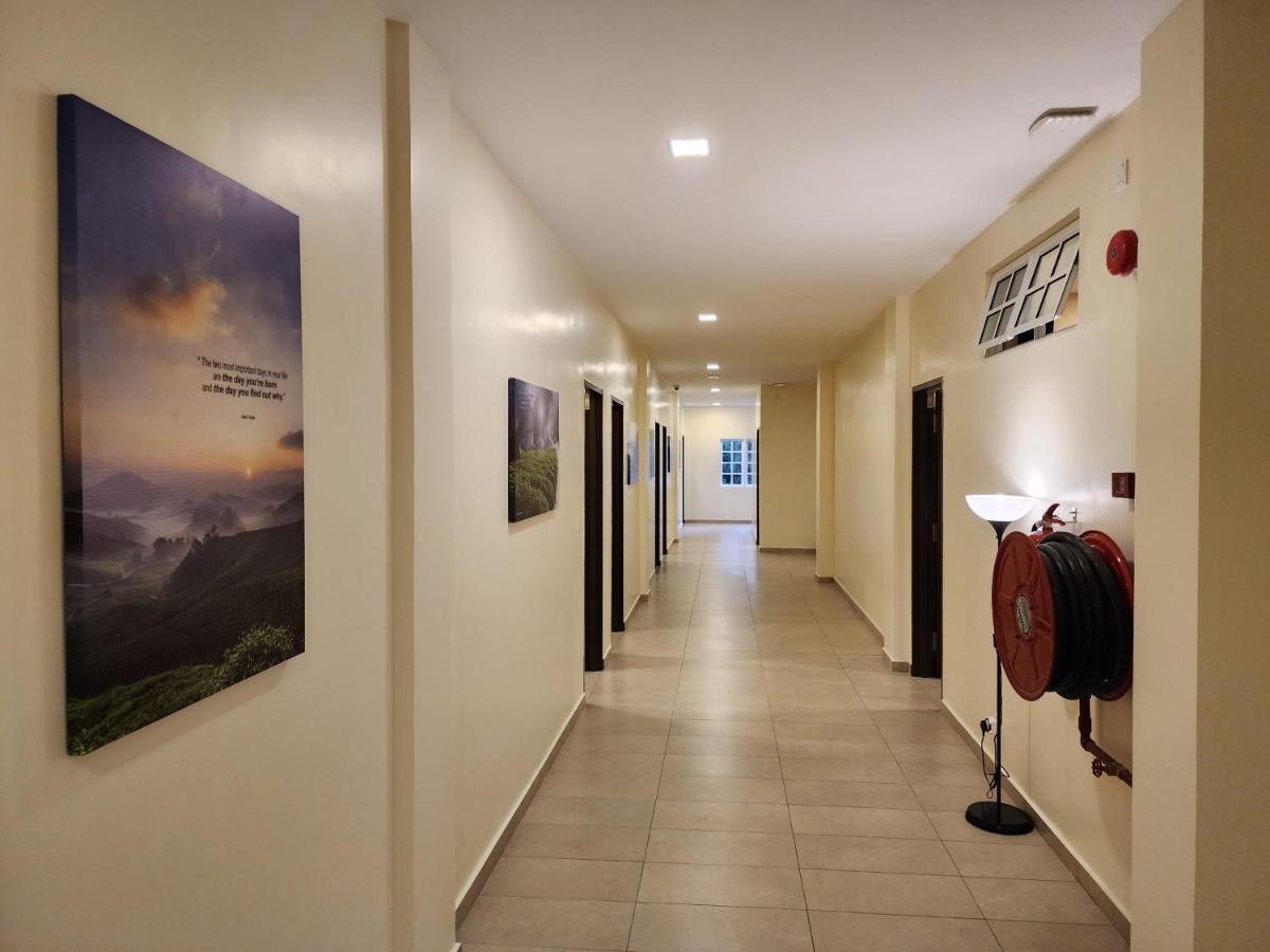 Fathers Guesthouse Age 7 Years Old And Above Only ตานาห์ราตา ภายนอก รูปภาพ