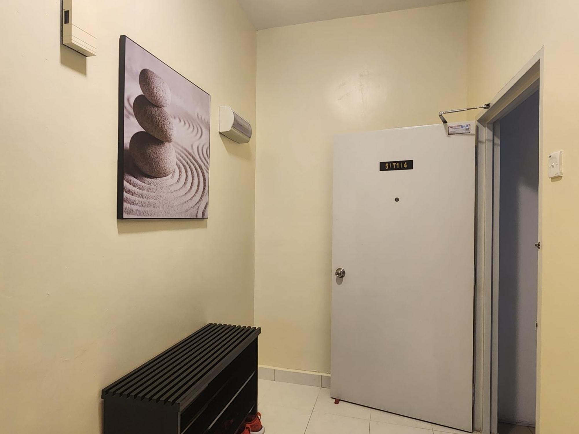 Fathers Guesthouse Age 7 Years Old And Above Only ตานาห์ราตา ภายนอก รูปภาพ