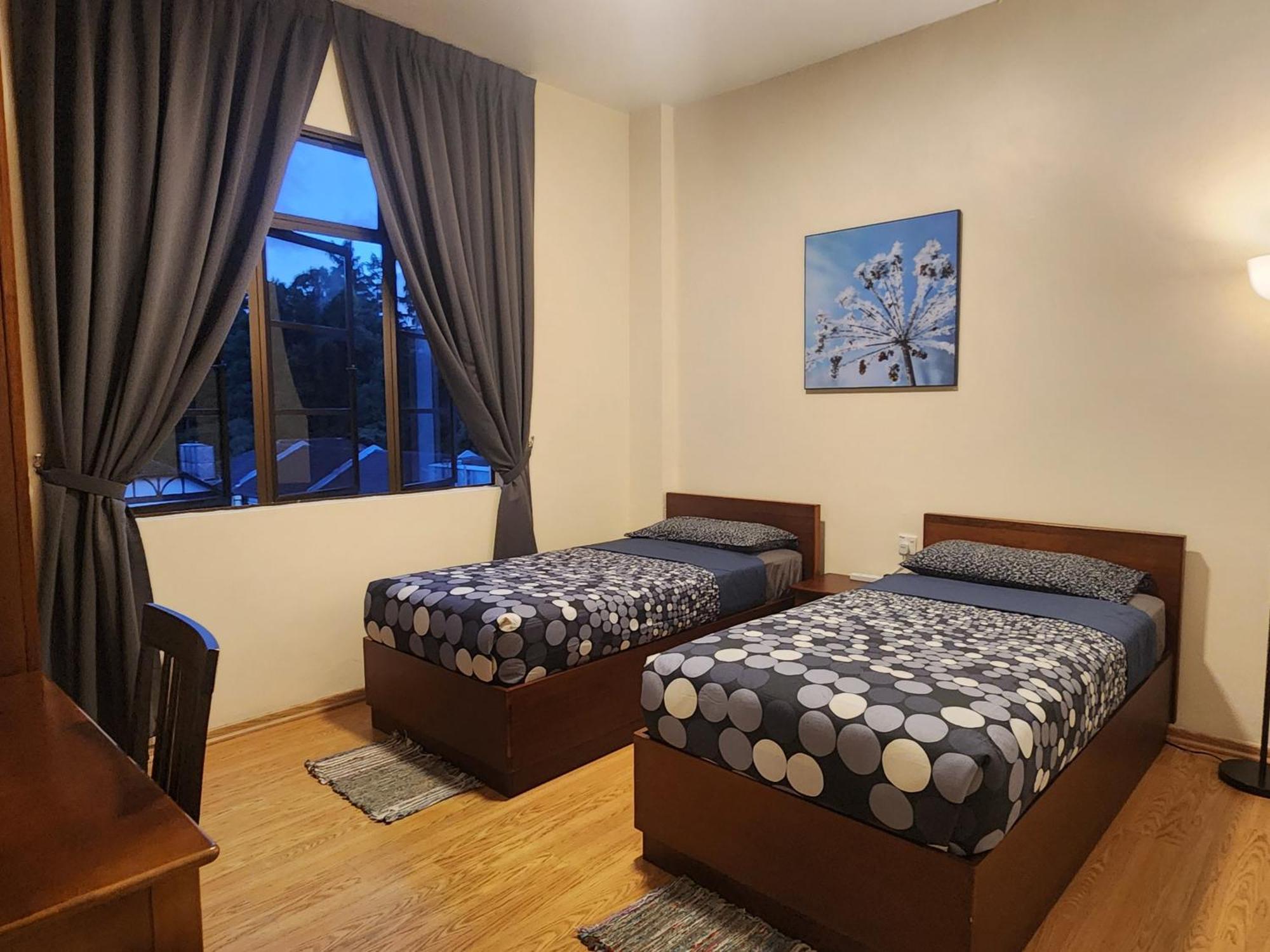 Fathers Guesthouse Age 7 Years Old And Above Only ตานาห์ราตา ภายนอก รูปภาพ